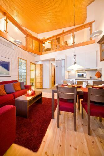 Apartamentos Holiday Club Pyh� Holysuites