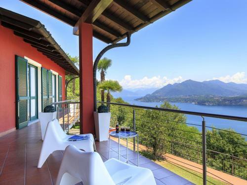Villa Falcone 3 Bedrooms 6 Pax