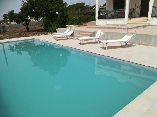 Nepitella Home With Pool, Parking & Wifi