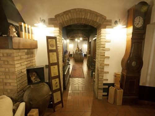 Alluring Apartment In Passaggio Di Bettona With Pool