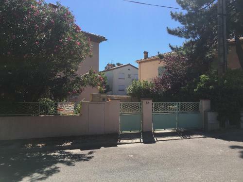 Apartamento Studio Avec Parking � 2 Min � Pied De La Plage