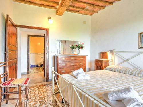 Tranquil Apartment In Boccheggiano With Private Garden