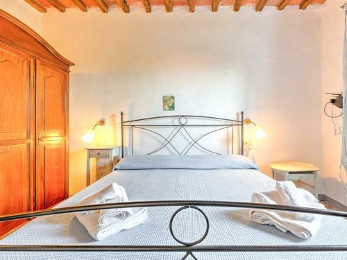 Tranquil Apartment In Boccheggiano With Private Garden
