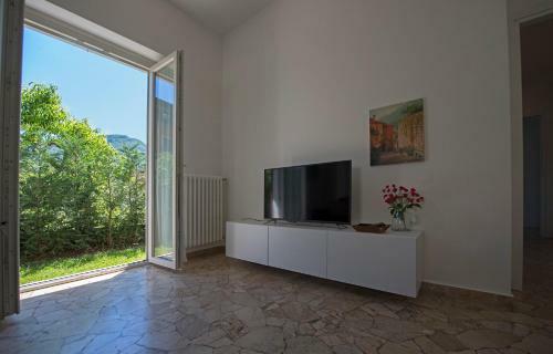 Vitali Apartment Jr