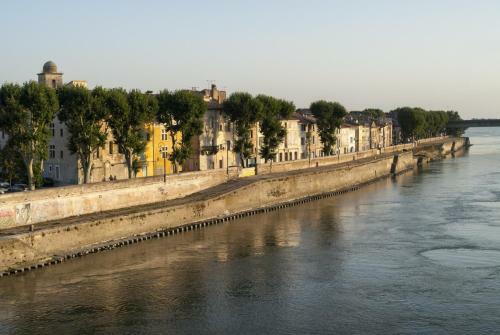 L'olivier, Villa Climatis�e, Piscine Et Parking