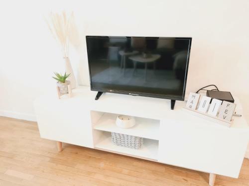 Apartamento Ohara - Free P - Rer C - Netflix - Easy Check-in