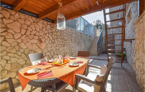 Amazing Apartment In Bari With 3 Bedrooms
