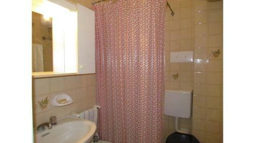 Cozy Apartment With Terrace In Excellent Location