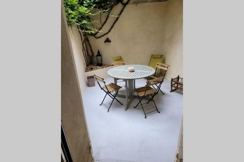 Maisonnette De Charme Ideale Au Calme Intra Muros
