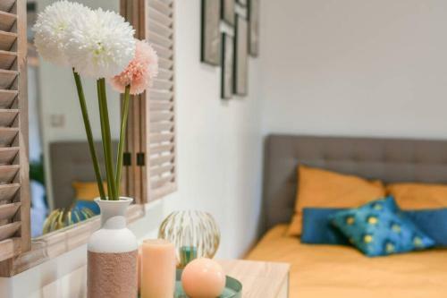 Instant Fleury: Maison De Caract�re, Jardin Secret