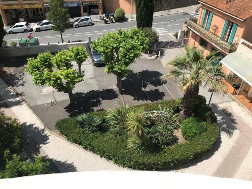 Apartamento Beau T2 En Centre Ville