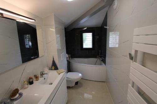 Hostal Les Iles Bleues