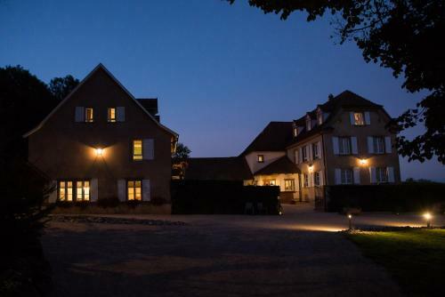 Bed & Breakfast Maison D'h�tes Les Jardins De Madeleine