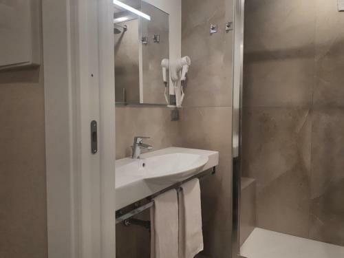 Hostal Smart Apartment Sei Chiese - Solo Affitti Brevi