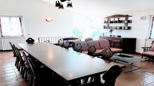 Villa Vallocchia - Sleeps 18 Exclusive Poolgrounds Spoleto 10 Mins Rome 1 Hr