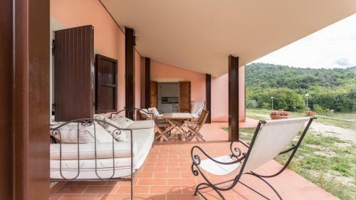 Villa Vallocchia - Sleeps 18 Exclusive Poolgrounds Spoleto 10 Mins Rome 1 Hr