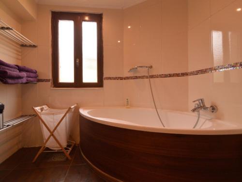 Holiday Home Maison De La Creuse Celles Sur Plaine