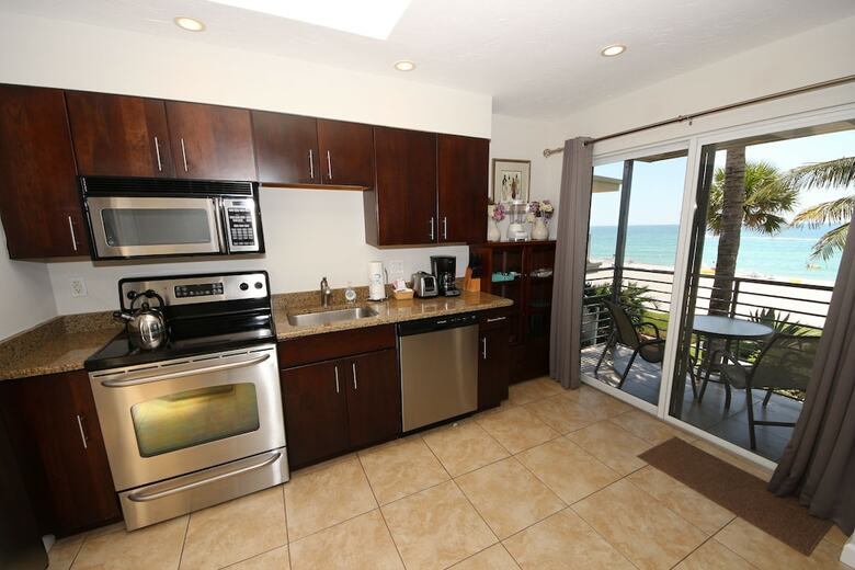 Hotel The Beach On Longboat Key By Rva