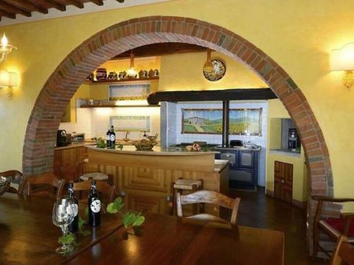 Authentic Holiday Home In Bucine With Private Swimming Pool