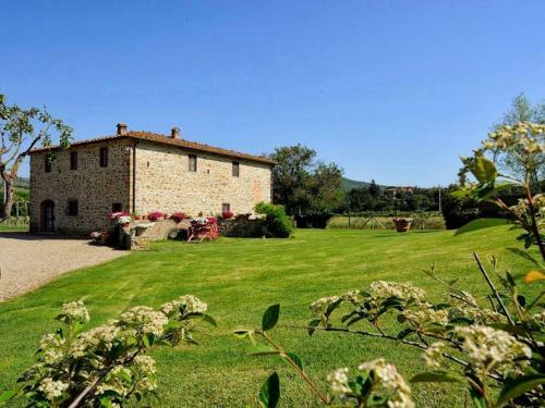 Authentic Holiday Home In Bucine With Private Swimming Pool