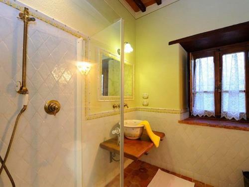 Authentic Holiday Home In Bucine With Private Swimming Pool