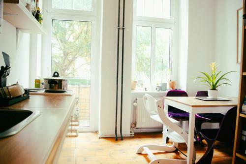 Hostal Minimal Room In A Family Home