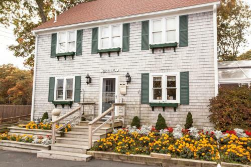 Hotel Cape Winds Resort