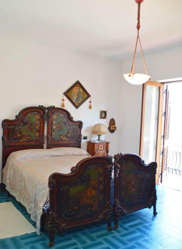 Villa Luigina - Seafront Villa In Capo D'orlando