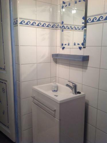 Apartamento G�te Avec Piscine Chez V�ro