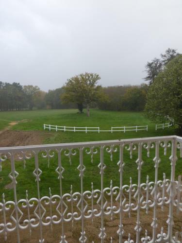 Gite La Chaumi�re Le Chateau De La Brosse