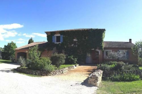 Villa Maison Enti�re De Campagne Avec Piscine