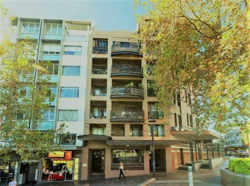 Accommodation Sydney Potts Point Studio Apartment With Balcony