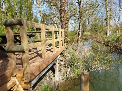 Hostal Les �curies