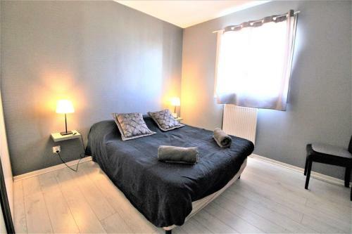 Apartamento Hy�res Proche Centre - T2 Clim/pk/wifi
