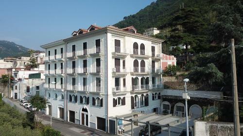 Le Fratte Luxury Home