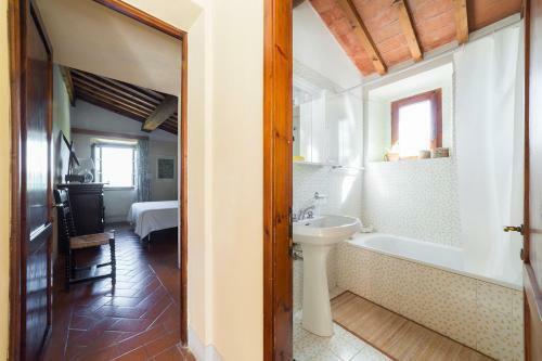 Casa Degli Ulivi - Cottage With Swimming Pool