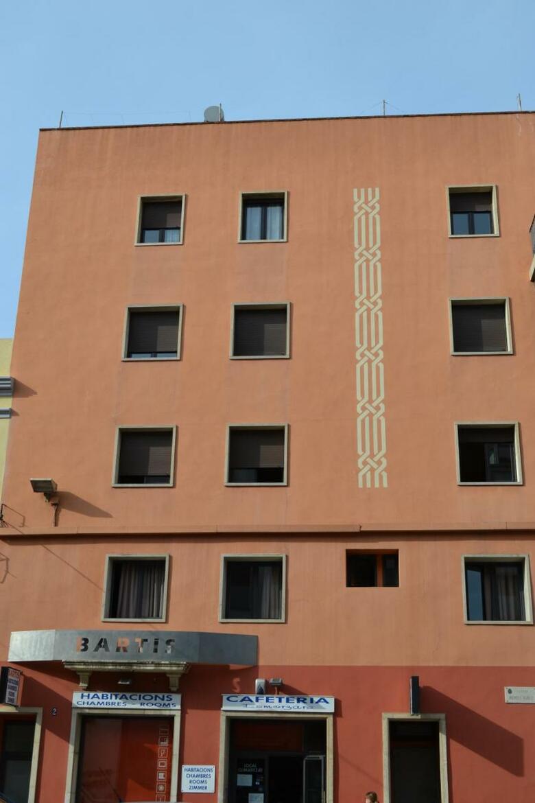 Hostal Bartis