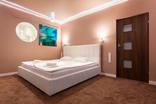 Royal De Luxe Apartment