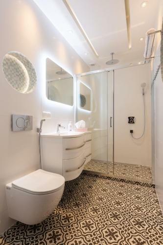 Royal De Luxe Apartment