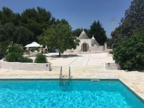 Villa Trullo Del Paradiso, Piscina - Giardino