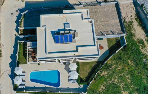 Nice Apartment In Baska Voda With 2 Bedrooms