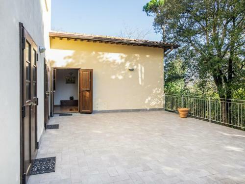 Lovely Apartment In Citerna With Swimming Pool