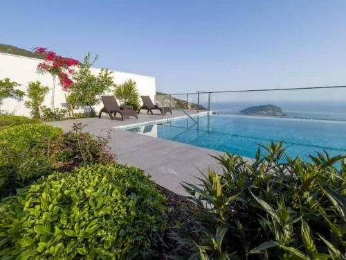 Villa Az