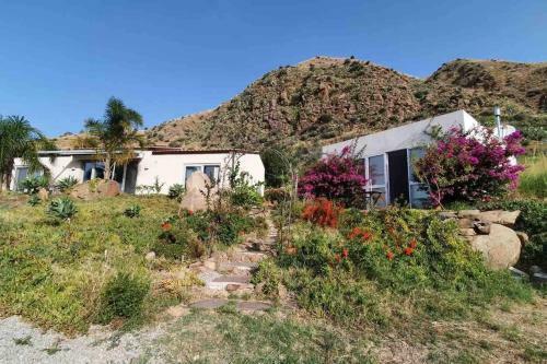 Charming 1-bed Cottage In Cefalu Sicily Italy