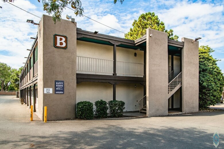 Hotel Santa Fe Sage Inn