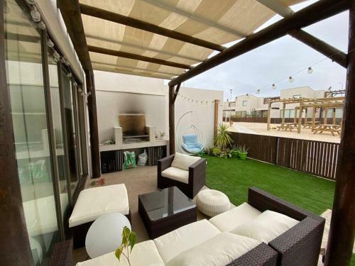 Excelente Casa En Condominio, Bahia Inglesa