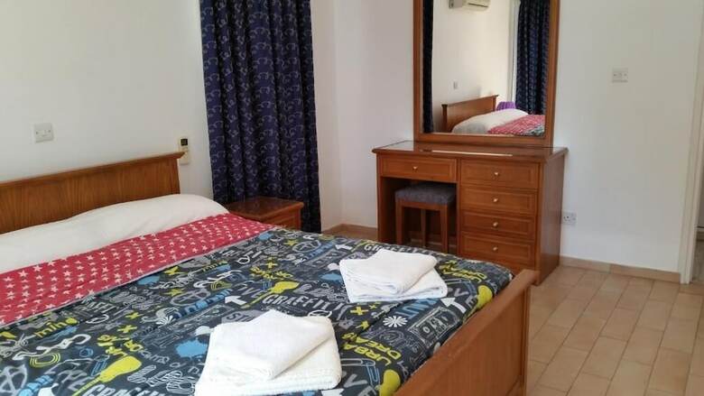 Pelides Apartments