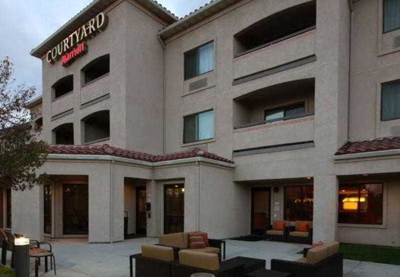Hotel Courtyard Palmdale
