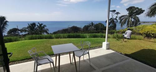 Bed & Breakfast Ocean Breeze Cove - Luxury Retreat