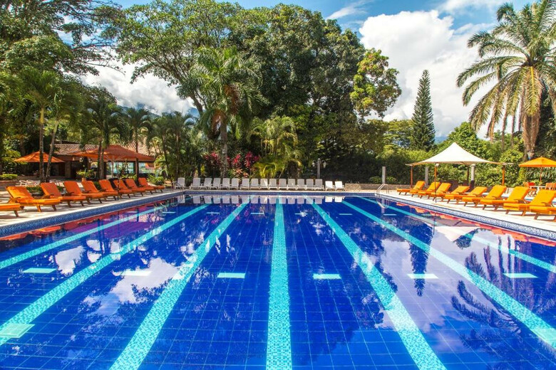 Hotel Del Llano
